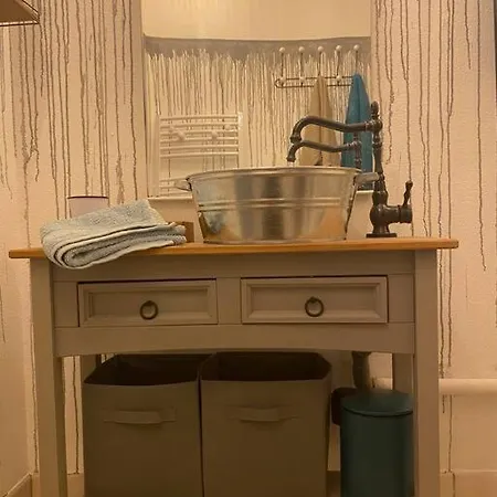 Invitation Au Voyage, Patio Prive Sète